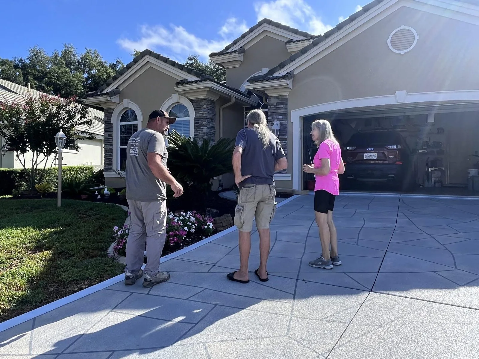 EFS team consulting with a homeowner in Beverly Hills FL